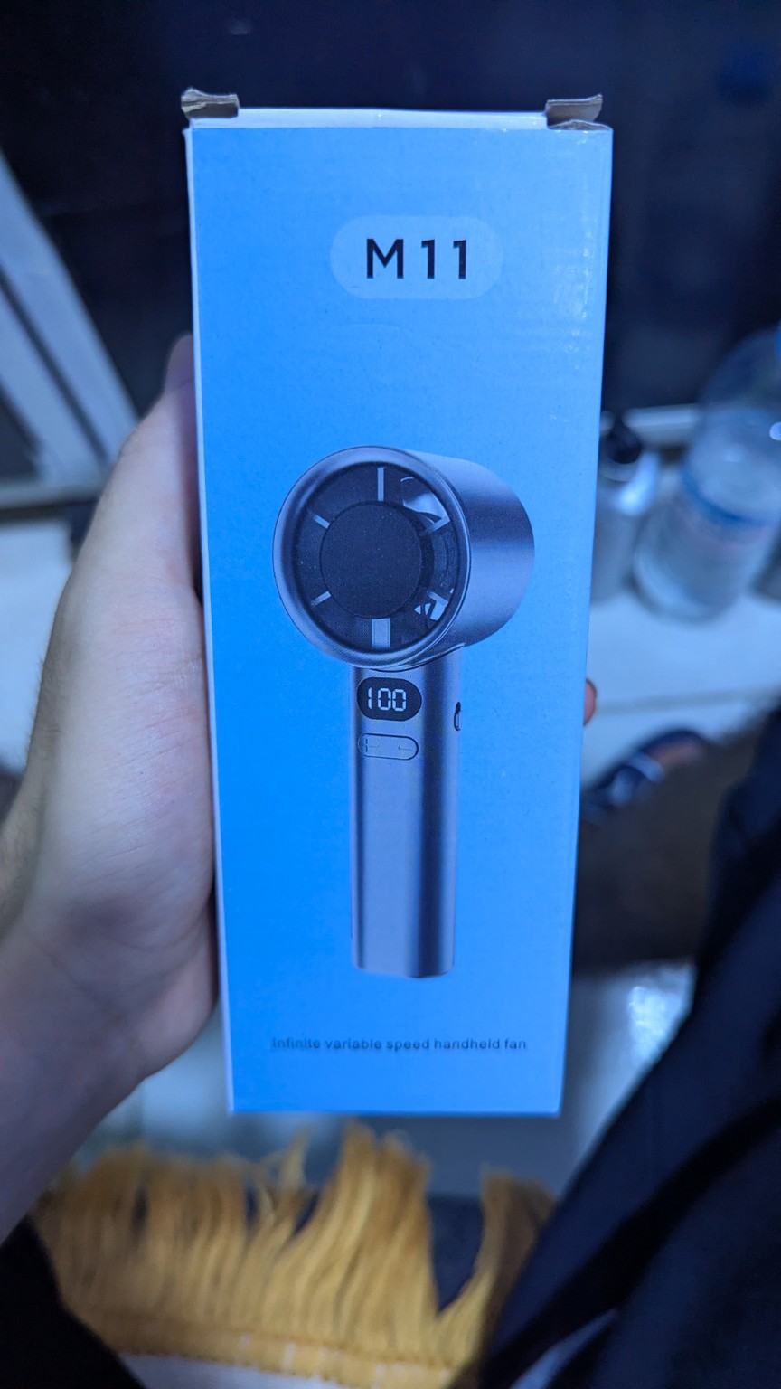 مروحة يدوية M11